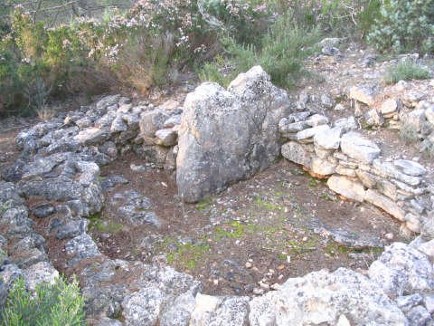 dolmen de brignoles 4 (brignoles)
