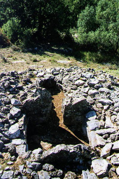 dolmen du degoutay, mauvans nord 1997